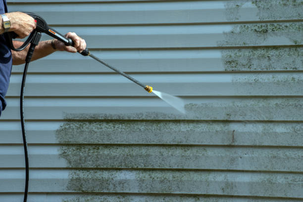 Best Driveway Pressure Washing  in Cranston, RI